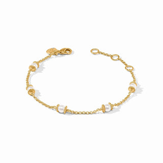 Hydra Delicate Bracelet with pearls by Julie Vos

24K gold plated Hydra bracelet with shell pearls

Julie Vos Hydra Delicate gold and pearl bracelet

Gold bracelet featuring pearls and beaded accents

Elegant pearl and gold chain bracelet by Julie Vos