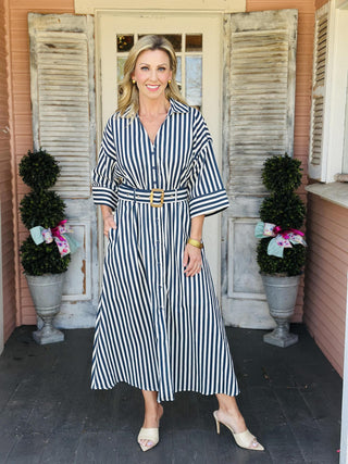 Adelina Dress striped button-front midi shirt dress with belt

Striped midi shirt dress with half sleeves and buckle belt

Adelina striped woven midi dress with collar and side pockets

Women’s striped button-down midi dress with self-belt