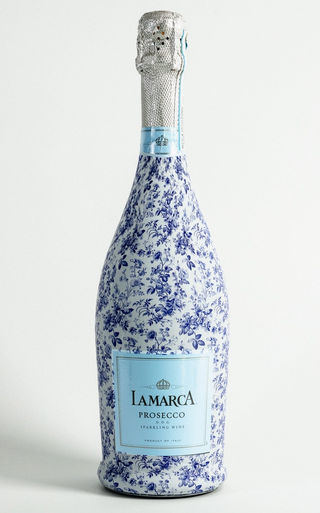 “Prosecco bottle shrink wrap sleeves for gifting and celebrations”

“Beau Bottles champagne wrap designs for Prosecco bottles”