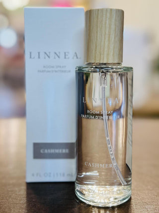 Linnea Cashmere room spray with glass bottle and wooden cap