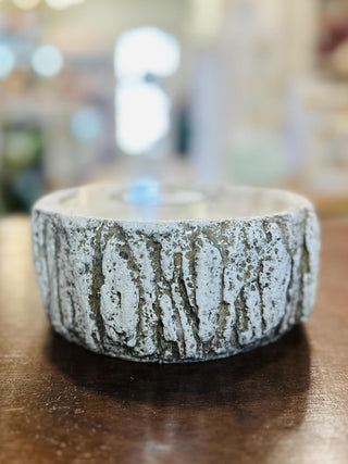 Swan Creek White Woods Bowl Candle on wooden table

Rustic bark-textured bowl candle by Swan Creek

Hand-poured soy wax candle in white wood bowl

Large Swan Creek candle with bark finish and 45-hour burn

White Woods soy candle in round rustic bowl