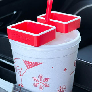 CFA Saucey dipping sauce holder on red and white drink cup

Sauce holder that clips onto straw for dipping on the go

Red and white CFA Saucey travel sauce tray for cup lids

Portable CFA sauce holder for car cup drinks

Dipping sauce holder for CFA sauces and drinks