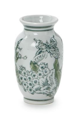 Green and white chinoiserie mini porcelain vases 

Hand-painted green and white chinoiserie bud vases

Mini porcelain chinoiserie vases with floral and bird designs

Decorative green and white hand-painted chinoiserie vases