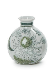 Green and white chinoiserie mini porcelain vases 

Hand-painted green and white chinoiserie bud vases

Mini porcelain chinoiserie vases with floral and bird designs

Decorative green and white hand-painted chinoiserie vases