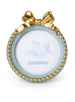 Pink, blue, and white round photo frames with gold bows

Gold beaded round photo frames with bow detail

Assorted pastel round frames with gold bow top

Elegant nursery photo frames with gold trim and bow