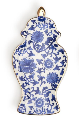 Blue and white ginger jar trinket tray with gold detailing

Chinoiserie ginger jar shaped ceramic trinket dish

Ginger jar trinket dish in blue and white with gold trim

Decorative ginger jar ring dish with floral chinoiserie pattern